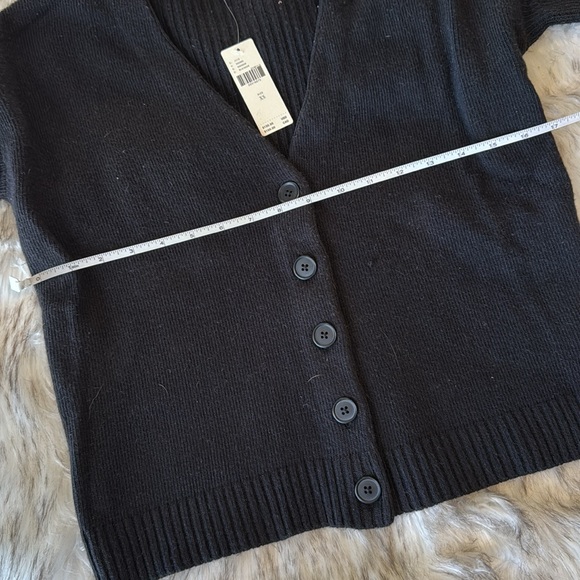 A n t h r o p o l o g i e • Bell sleeve cardigan - Picture 8 of 11